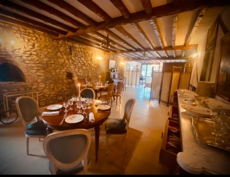 Auberge Du Chant Du Coq Anjouin Esterno foto